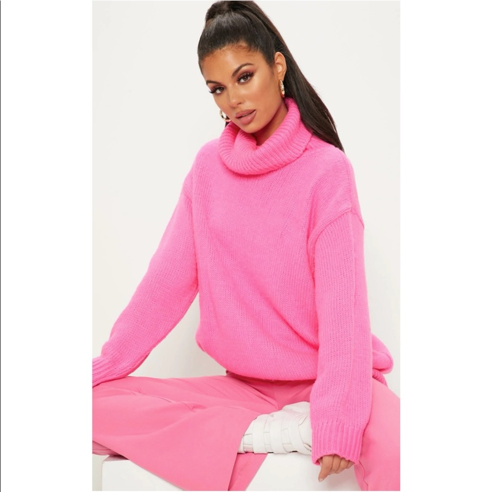 KNIT SWEATER